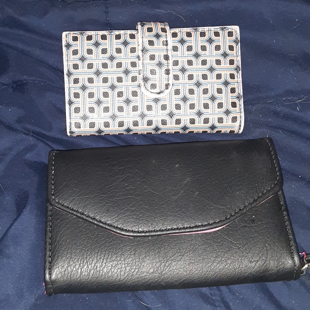 Wallet/wristlet - Picture 2 of 2
